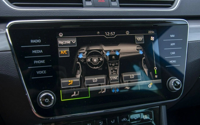 Skoda Superb cena 181700 przebieg: 5, rok produkcji 2024 z Pakość małe 326